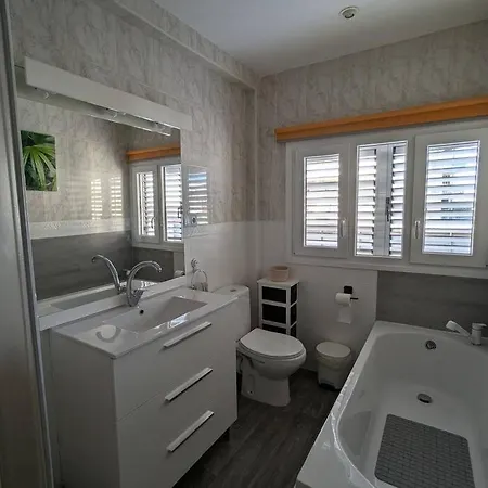Apartment Tropicana *